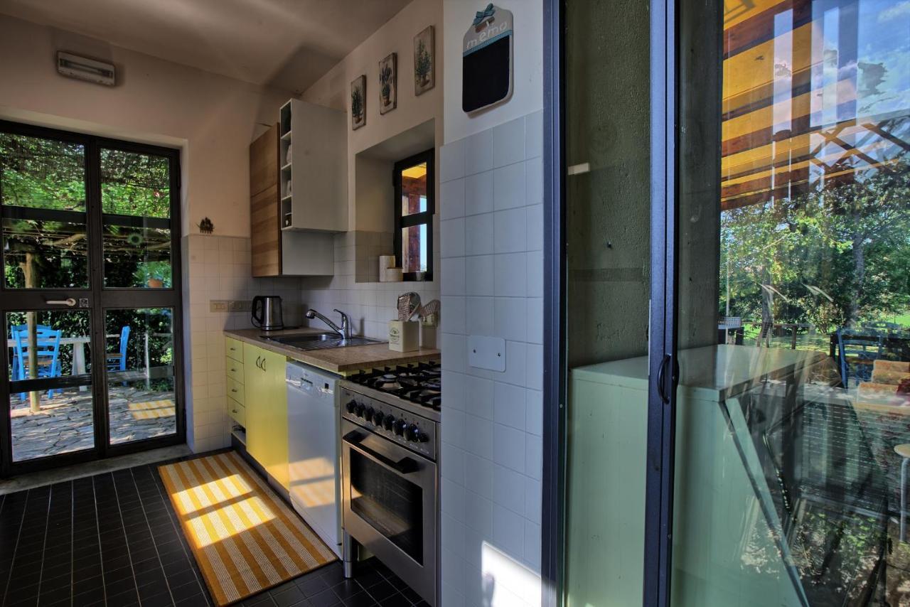 Ostra Grande Villa Storica Per Vacanze Con Giardino Privato E Piscina מראה חיצוני תמונה