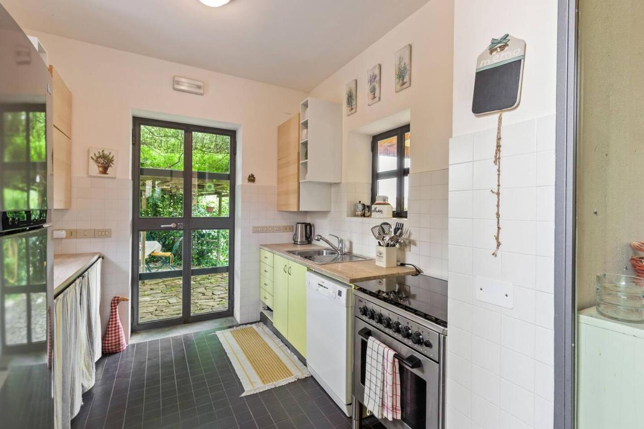 Ostra Grande Villa Storica Per Vacanze Con Giardino Privato E Piscina מראה חיצוני תמונה