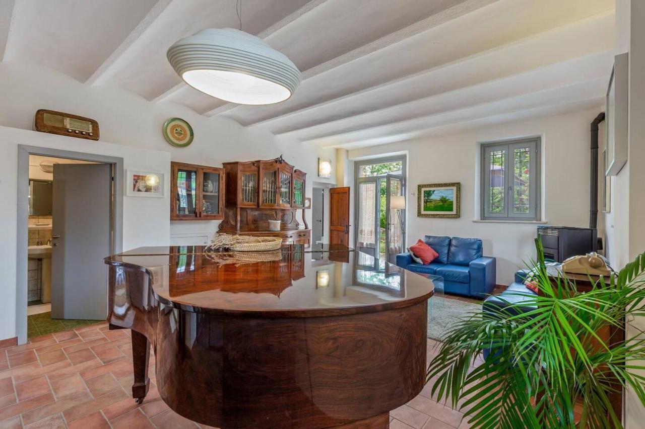 Ostra Grande Villa Storica Per Vacanze Con Giardino Privato E Piscina מראה חיצוני תמונה