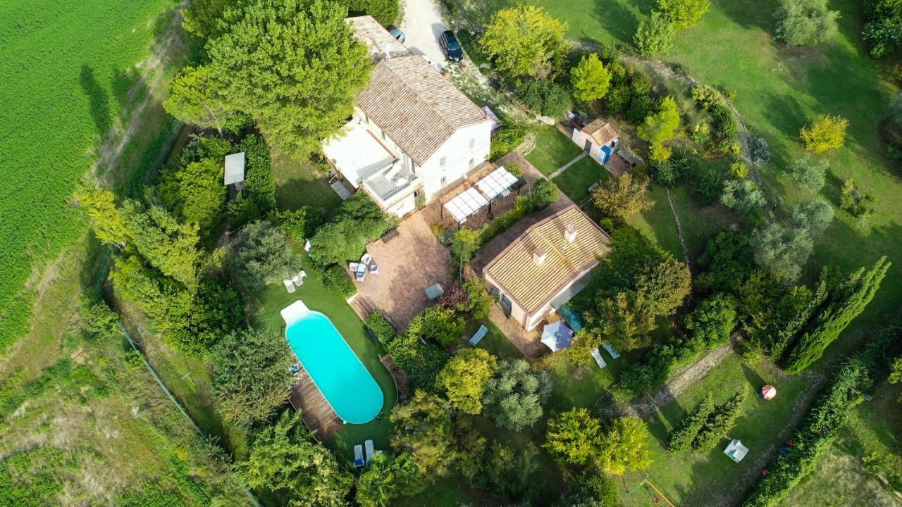 Ostra Grande Villa Storica Per Vacanze Con Giardino Privato E Piscina מראה חיצוני תמונה
