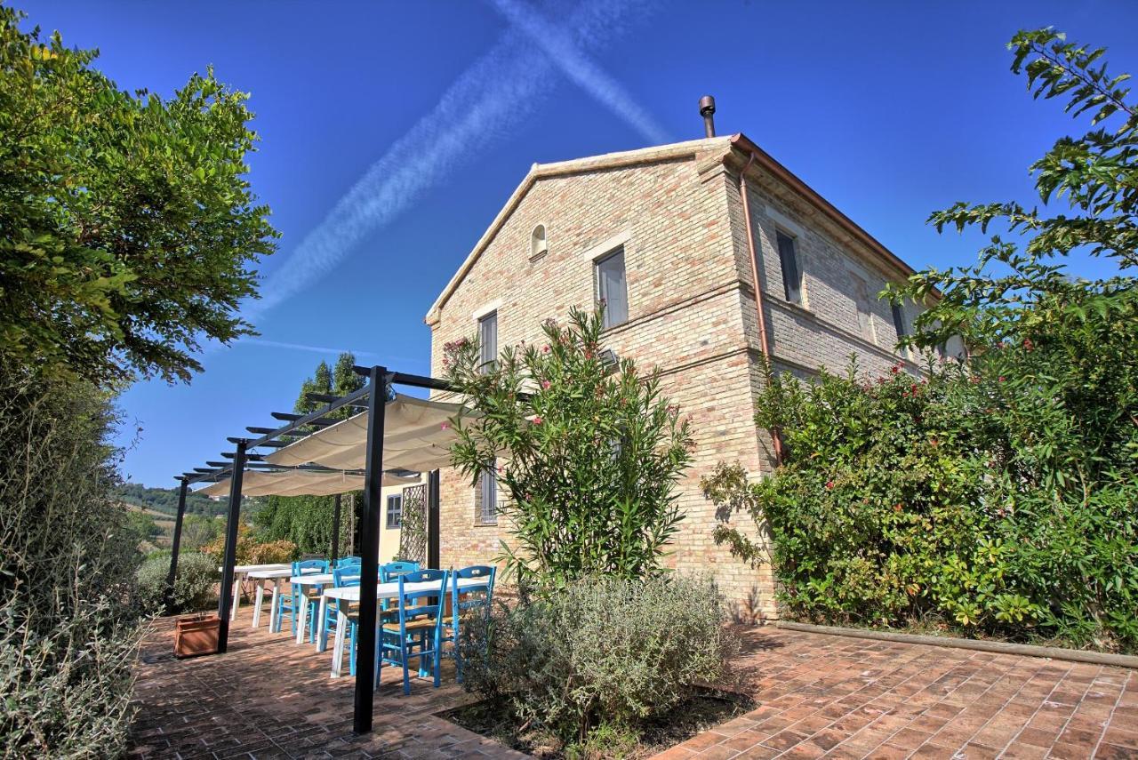 Ostra Grande Villa Storica Per Vacanze Con Giardino Privato E Piscina מראה חיצוני תמונה