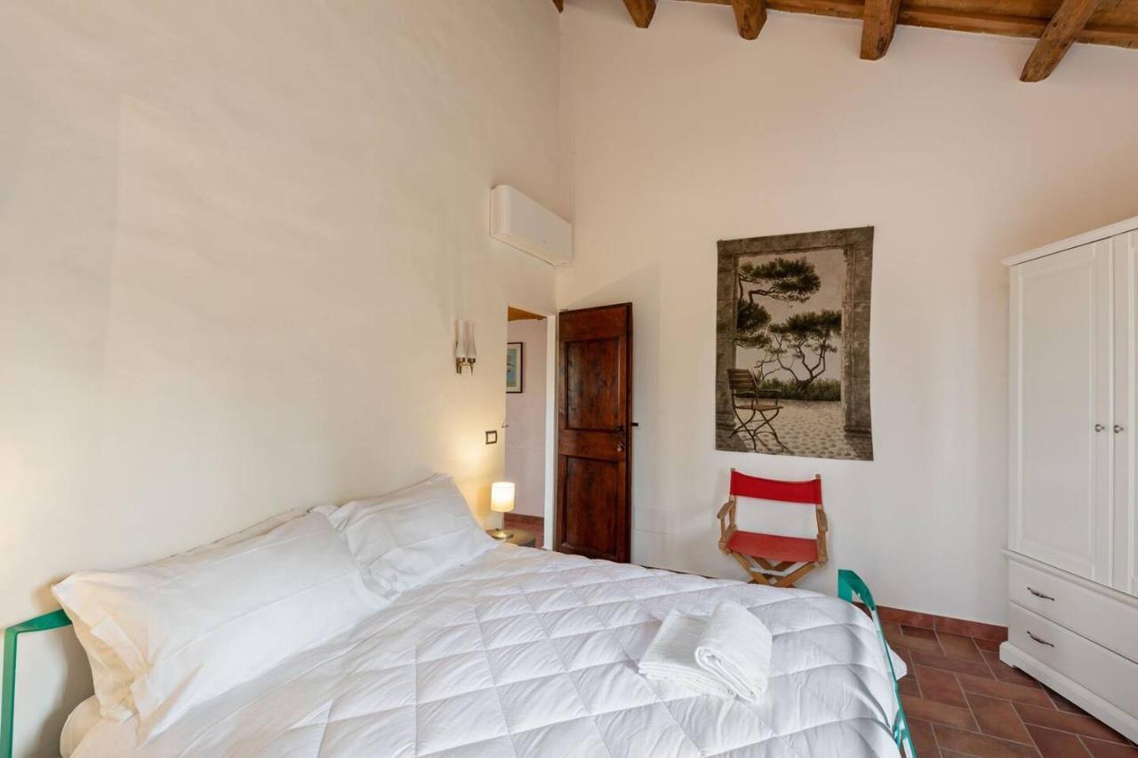 Ostra Grande Villa Storica Per Vacanze Con Giardino Privato E Piscina מראה חיצוני תמונה