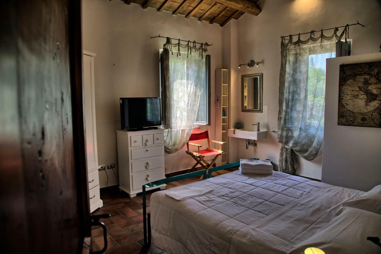 Ostra Grande Villa Storica Per Vacanze Con Giardino Privato E Piscina מראה חיצוני תמונה