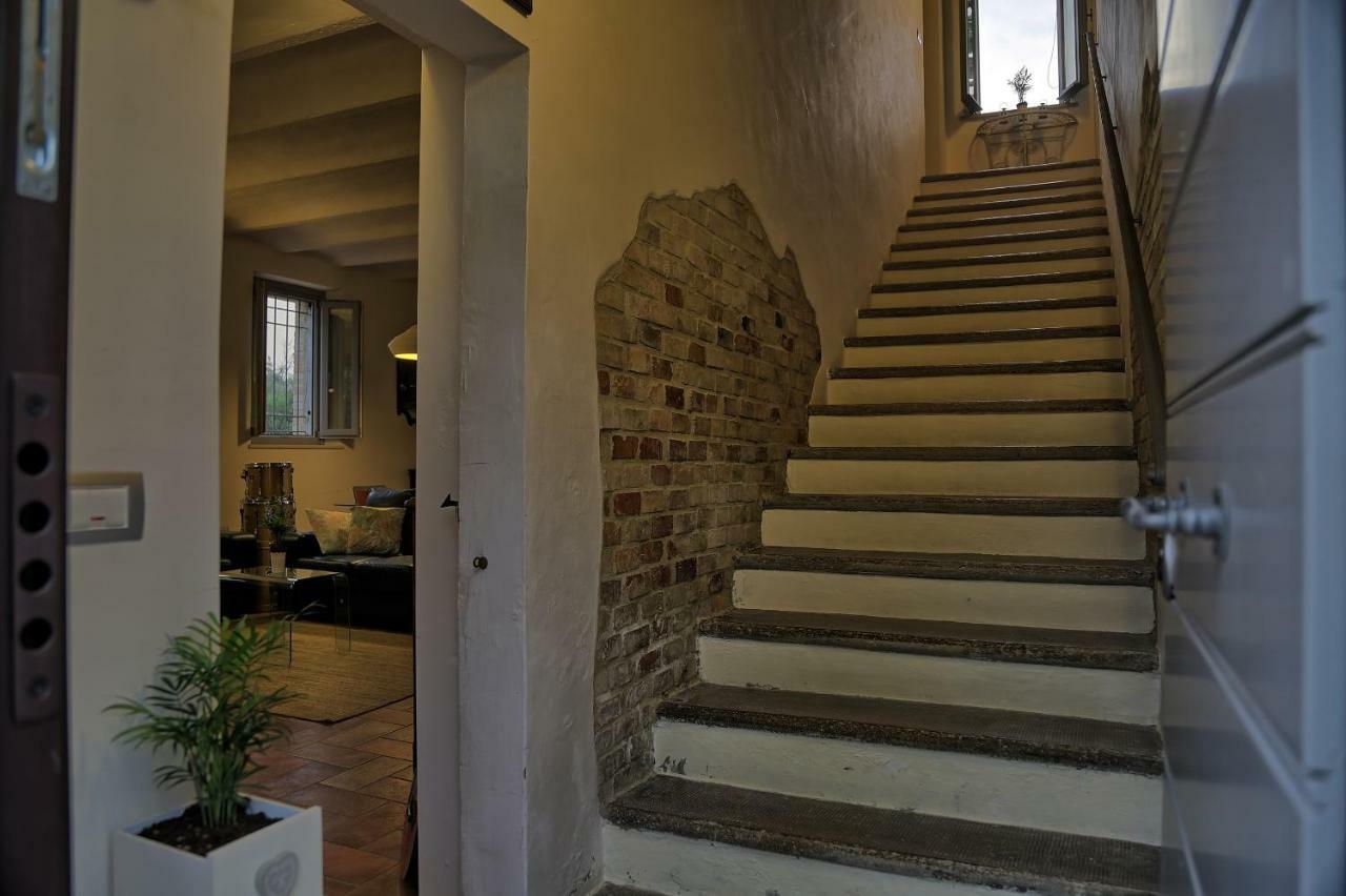 Ostra Grande Villa Storica Per Vacanze Con Giardino Privato E Piscina מראה חיצוני תמונה