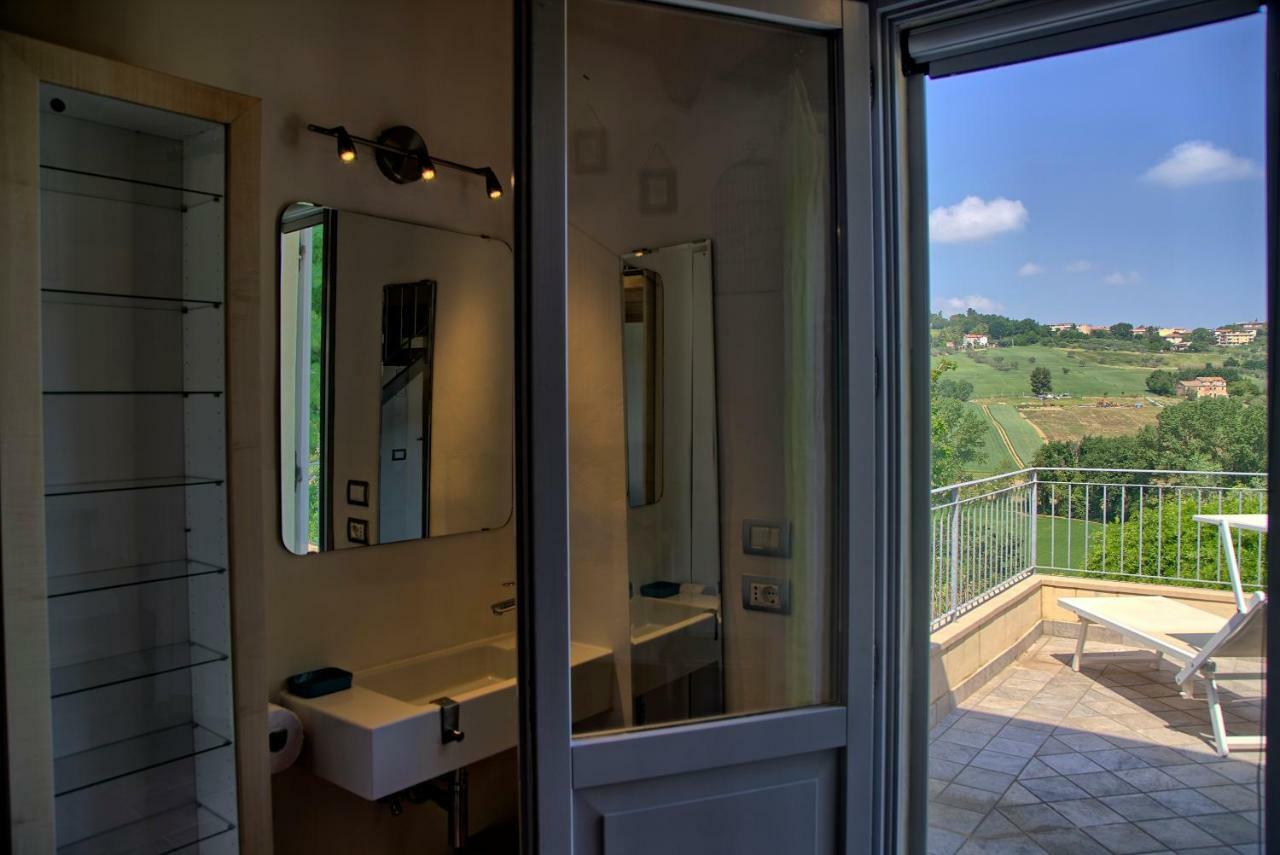 Ostra Grande Villa Storica Per Vacanze Con Giardino Privato E Piscina מראה חיצוני תמונה