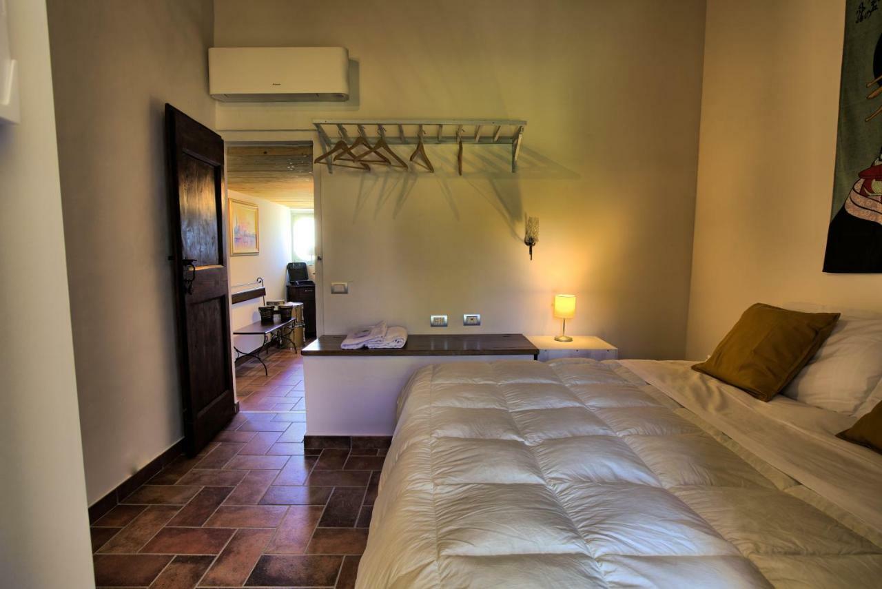 Ostra Grande Villa Storica Per Vacanze Con Giardino Privato E Piscina מראה חיצוני תמונה